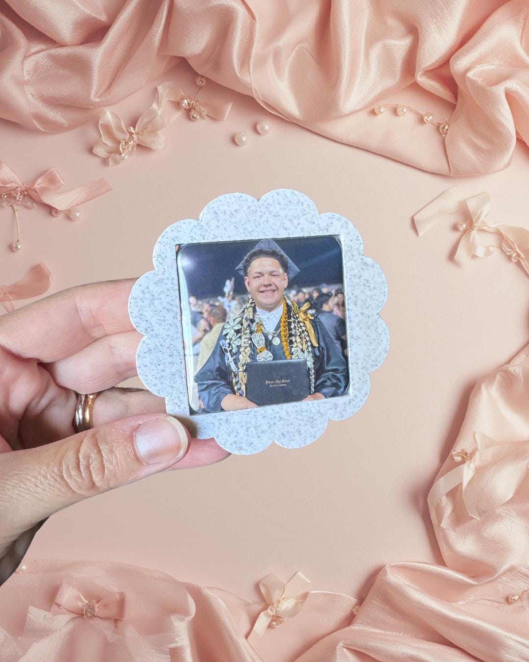 Scalloped Mini Frame